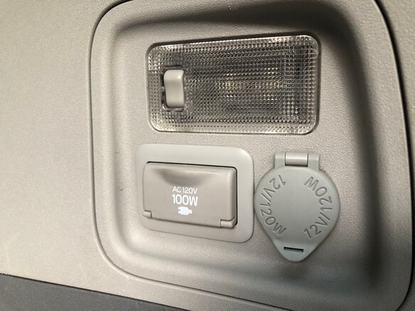 2012 Toyota Sienna III, чёрный, 2535000 рублей - вид 33