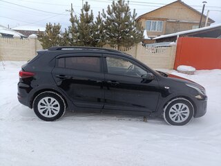 2018 Kia Rio X-Line IV, чёрный, 1250000 рублей, вид 3