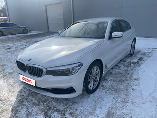 2019 BMW 5 серии 520i VII (G30/G31/G38), белый, 3900000 рублей, вид 1