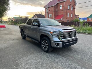 2021 Toyota Tundra CrewMax II Рестайлинг, серый, 8650000 рублей, вид 3