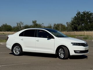 2018 Skoda Rapid I Рестайлинг, белый, 1200000 рублей, вид 3