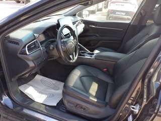2023 Toyota Camry VIII (XV70) Рестайлинг, чёрный, 3195000 рублей, вид 5