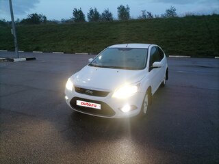 2008 Ford Focus II Рестайлинг, белый, 430000 рублей, вид 3