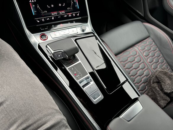2020 Audi RS 7 II (4K), чёрный, 13400000 рублей - вид 21