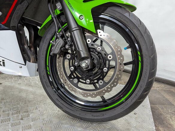 2021 Kawasaki Ninja 400, зелёный, 649000 рублей - вид 14