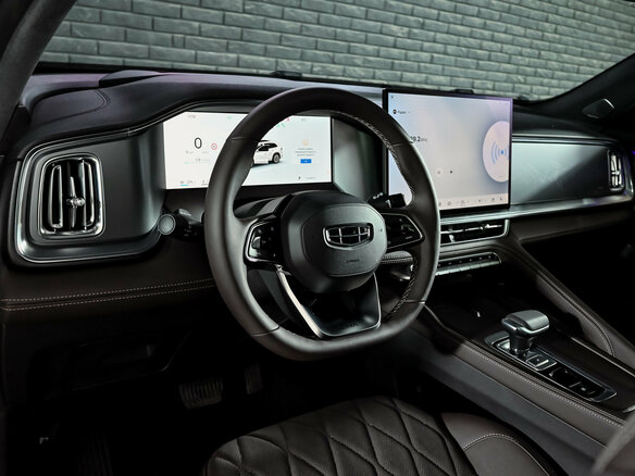 2026 Geely Monjaro I Рестайлинг 2 (China Market), серый, 4390000 рублей - вид 11
