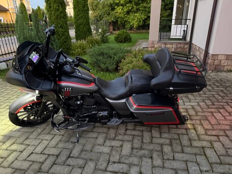 2019 Harley-Davidson Road Glide, чёрный, 1890000 рублей, вид 5