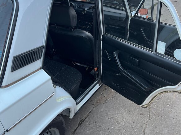 1998 Lada (ВАЗ) 2106, белый - вид 8