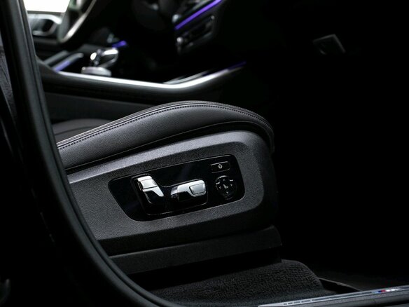2019 BMW X5 40i IV (G05/G18), чёрный, 7090000 рублей - вид 33