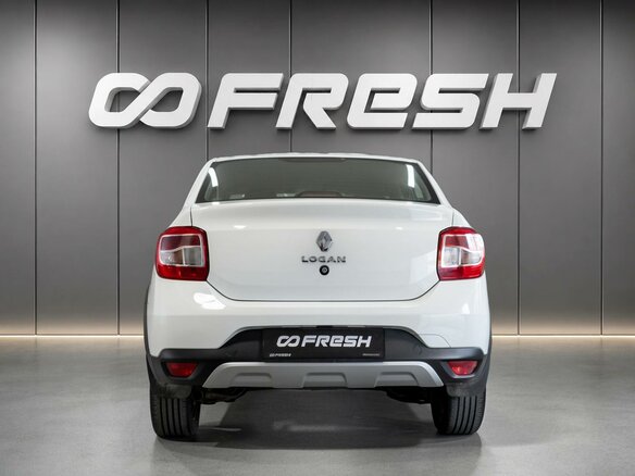 2022 Renault Logan Stepway II Рестайлинг, белый, 1370000 рублей - вид 3