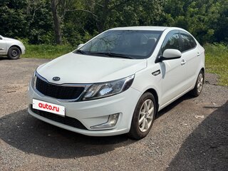 2015 Kia Rio 6-speed III, белый, 881000 рублей, вид 1