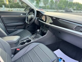 2022 Volkswagen Lavida III, чёрный, 1480000 рублей, вид 3
