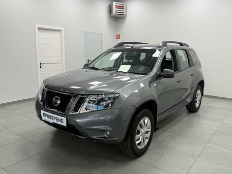 Nissan Terrano III (D10)