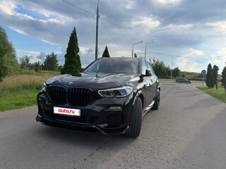 2021 BMW X5 40i IV (G05/G18), чёрный, 6700000 рублей, вид 2