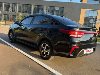 2018 Kia Rio IV, чёрный, 1150000 рублей, вид 1