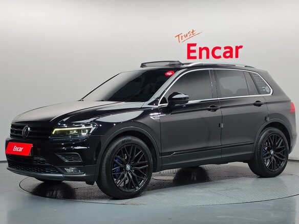 2020 Volkswagen Tiguan II, чёрный, 2980000 рублей
