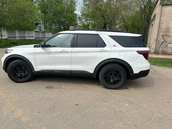 2021 Ford Explorer VI, белый, 3950000 рублей - вид 7