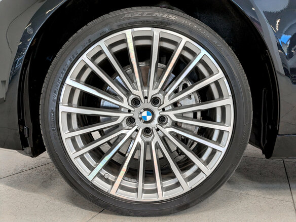 2022 BMW 7 серии Long 730Ld VI (G11/G12) Рестайлинг, чёрный, 6995000 рублей - вид 24