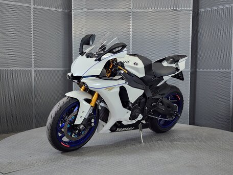 2019 Yamaha YZF-R1, белый, 1619000 рублей, вид 4