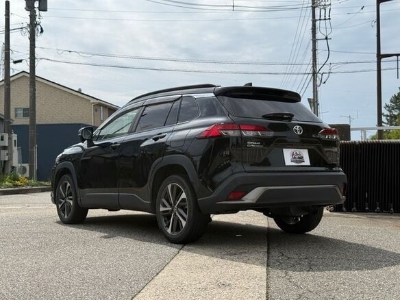 2022 Toyota Corolla Cross I, чёрный, 1845911 рублей - вид 4
