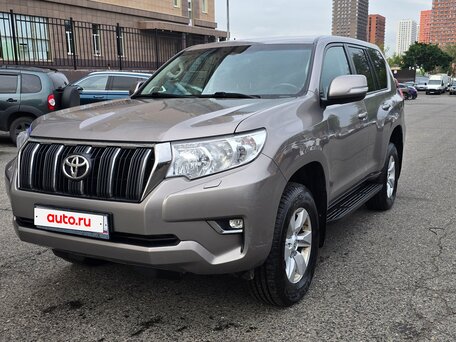 2021 Toyota Land Cruiser Prado 150 Series Рестайлинг 3, коричневый, 5200000 рублей, вид 4