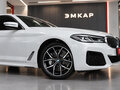 2022 BMW 5 серии Long 530Li VII (G30/G31/G38) Рестайлинг, белый, 4840000 рублей - вид 6