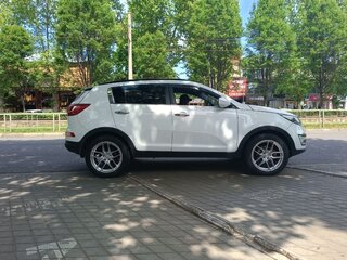 2011 Kia Sportage III, белый, 1390000 рублей, вид 2