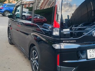 2020 Honda Stepwgn Spada V Рестайлинг, чёрный, 2100000 рублей, вид 4