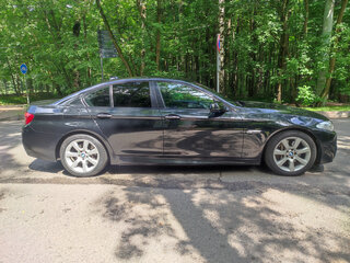 2011 BMW 5 серии 530d VI (F10/F11/F07), чёрный, 3000000 рублей, вид 5