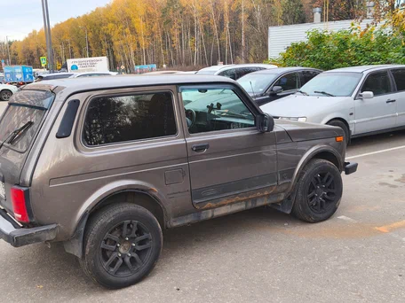 2017 Lada (ВАЗ) 2121 (4x4) I Рестайлинг, коричневый, 420000 рублей, вид 4
