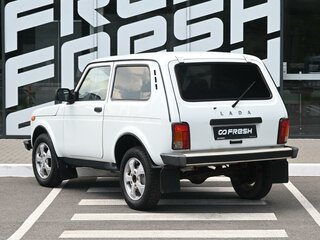 2017 Lada (ВАЗ) 2121 (4x4) I Рестайлинг, белый, 580000 рублей, вид 2