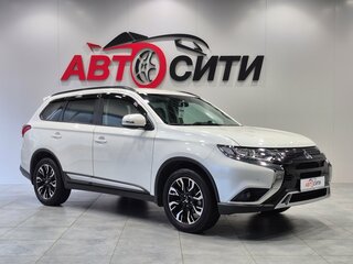2021 Mitsubishi Outlander III Рестайлинг 3, белый, 3400000 рублей, вид 1