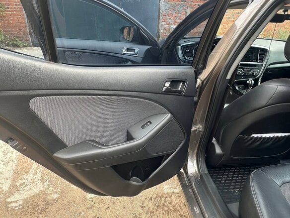 2012 Kia Optima III, коричневый, 890000 рублей - вид 11