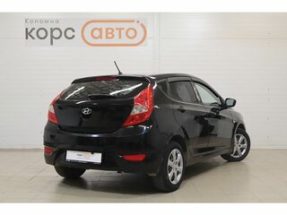 2013 Hyundai Solaris I, чёрный, 649000 рублей, вид 3