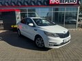 2015 Kia Rio III Рестайлинг, белый, 949900 рублей