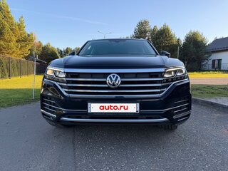 2020 Volkswagen Touareg III, синий, 6500000 рублей, вид 4