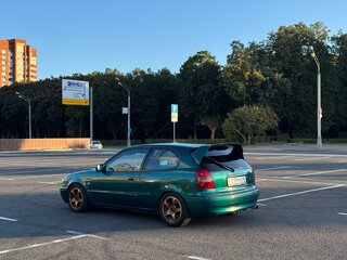 2001 Toyota Corolla i VIII (E110) Рестайлинг, зелёный, 600000 рублей, вид 5