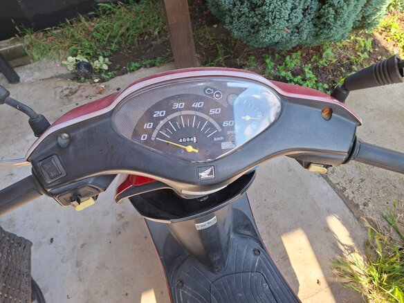 2011 Honda Dio, красный, 75000 рублей - вид 3