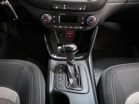 2013 Kia Ceed II, коричневый, 999000 рублей - вид 13