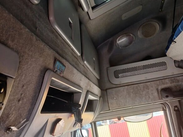 2010 Iveco Stralis, белый, 955000 рублей - вид 5
