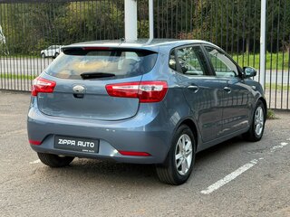 2014 Kia Rio 5-speed III, голубой, 999000 рублей, вид 4