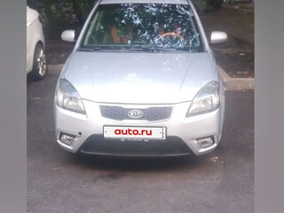 2009 Kia Rio II Рестайлинг, серебристый, 500000 рублей, вид 2