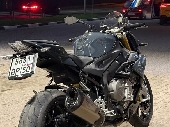 2018 BMW S 1000 R, серый, 1250000 рублей - вид 7