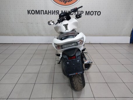 2010 Honda DN-01, белый, 598000 рублей, вид 4