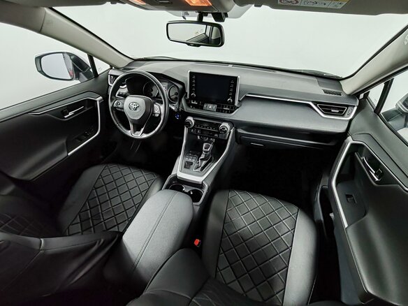 2021 Toyota RAV4 V (XA50), белый, 2739000 рублей - вид 17