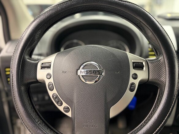 2014 Nissan X-Trail II Рестайлинг, серебристый, 1499000 рублей - вид 8