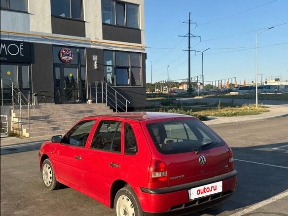 2005 Volkswagen Pointer, красный, 500000 рублей - вид 3