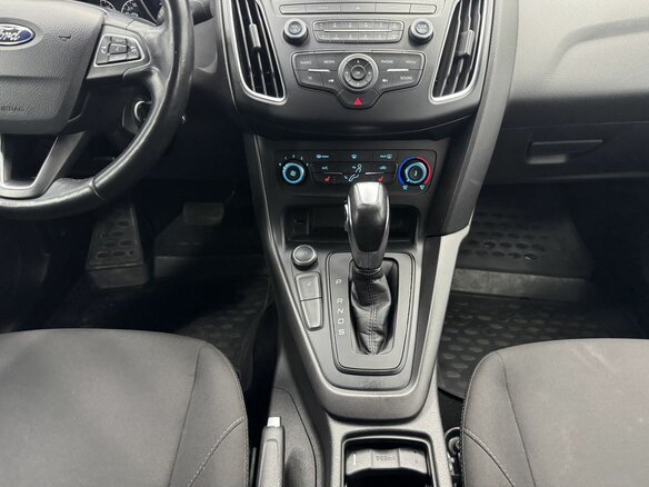 2017 Ford Focus III Рестайлинг, серый, 1160000 рублей - вид 18