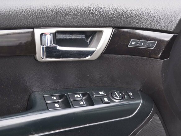 2013 Kia Mohave 8-speed I, чёрный - вид 11