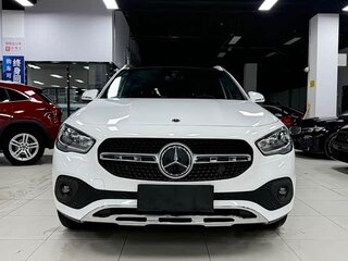 2022 Mercedes-Benz GLA 180 II (H247), белый, 2240000 рублей, вид 2